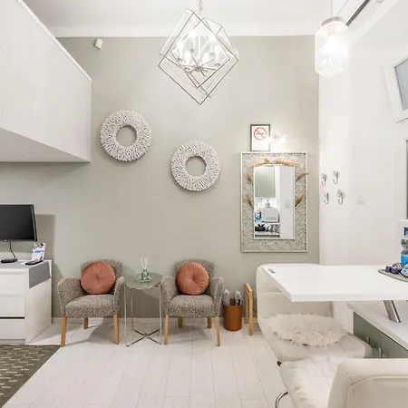 Margaret Charming Gem With Ac Danube Walks Apartmán *