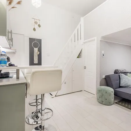 Margaret Charming Gem With Ac Danube Walks Apartamento Budapest